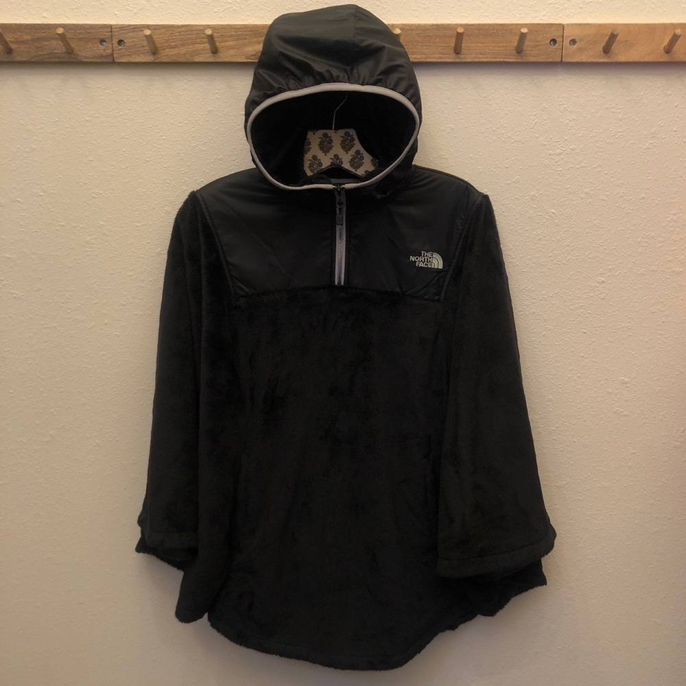 The North Face Oslo Fleece Poncho
